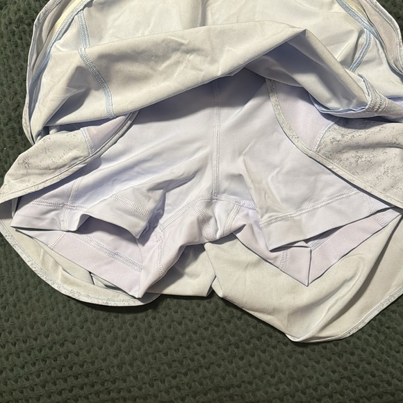 Lululemon high rise hotty hot skirt long NWOT - Picture 6 of 6